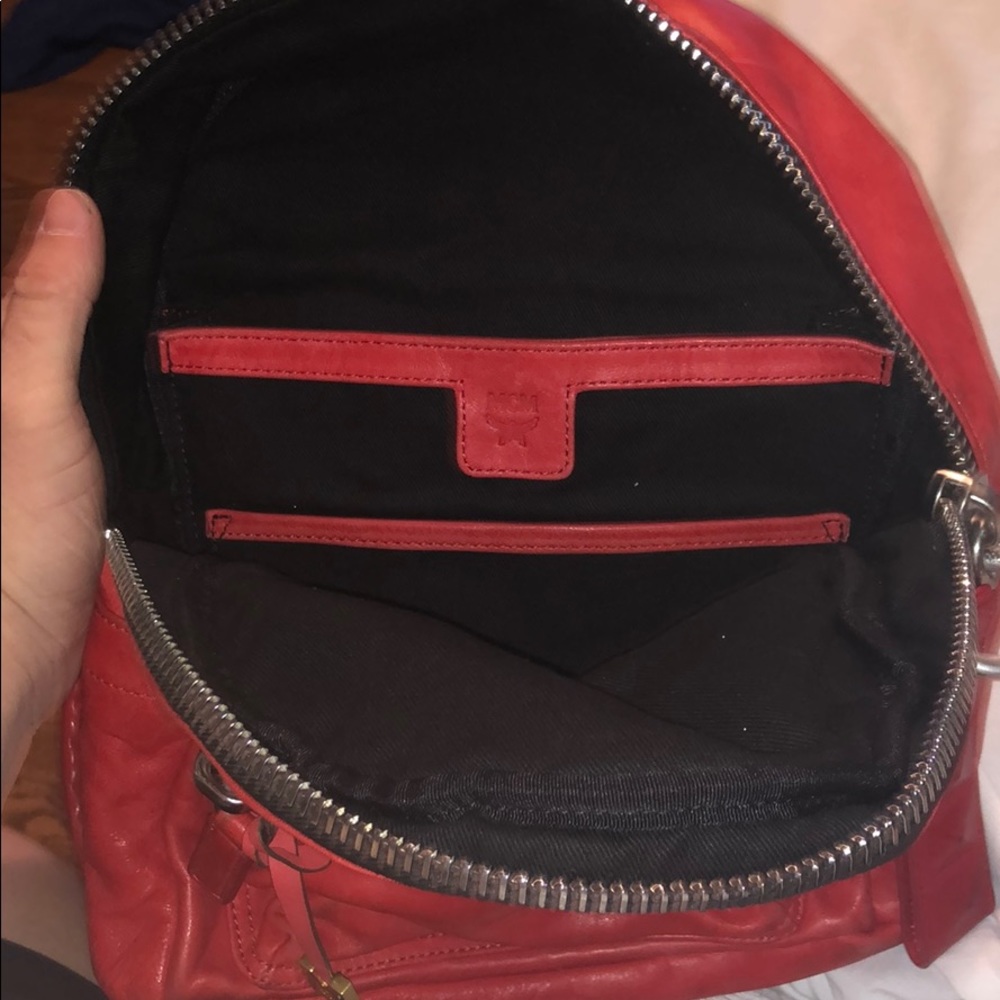 Red MCM bag/backpack - Picture 3 of 3